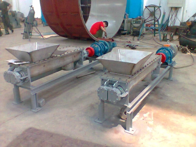 U Trough Stainless Steel Industrial Screw Conveyor Manufacturer Spiral Conveyor System Crushed Grain Sludge Conveyor